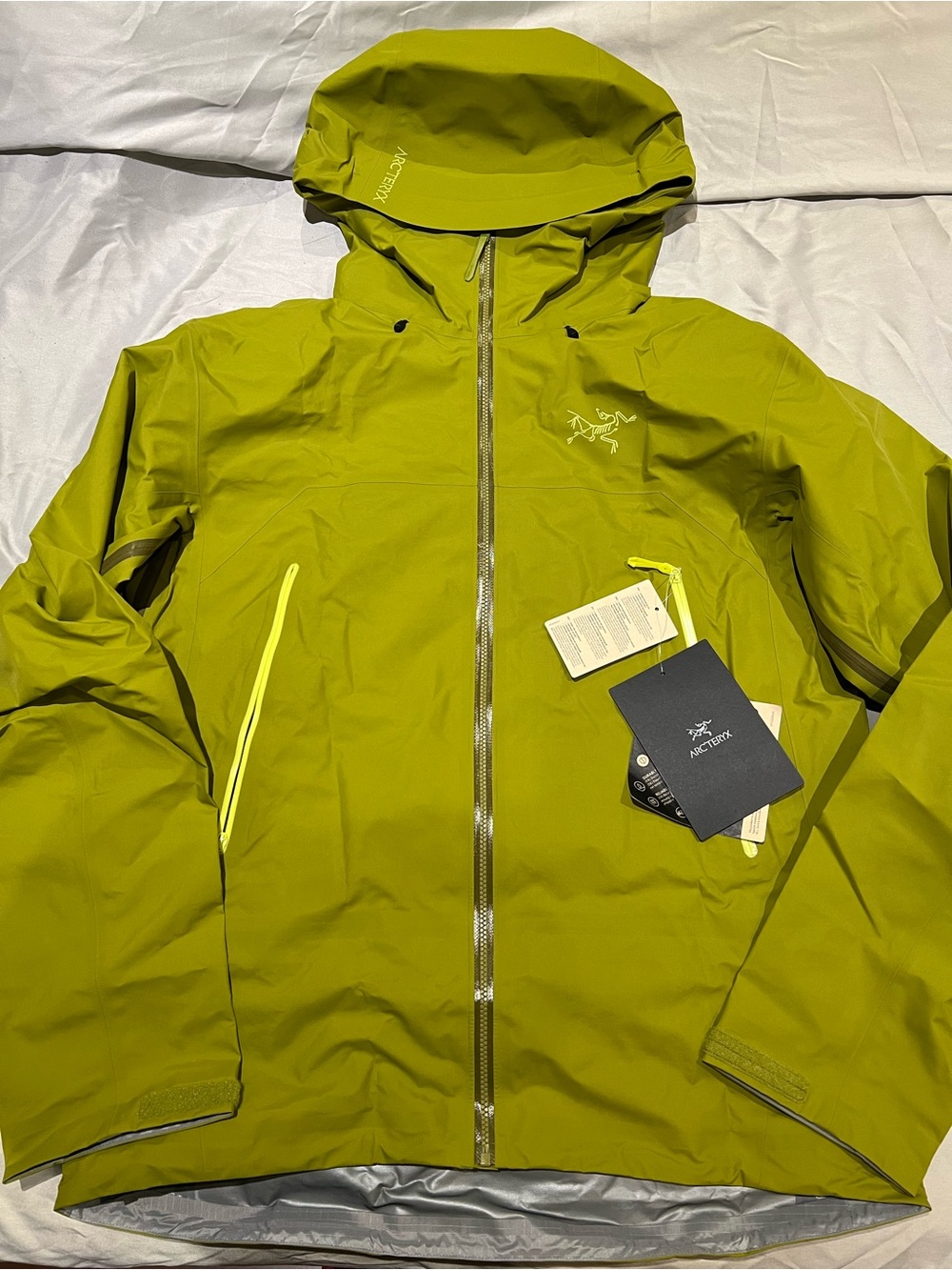 Arc’teryx Beta SL jacket Olive moss